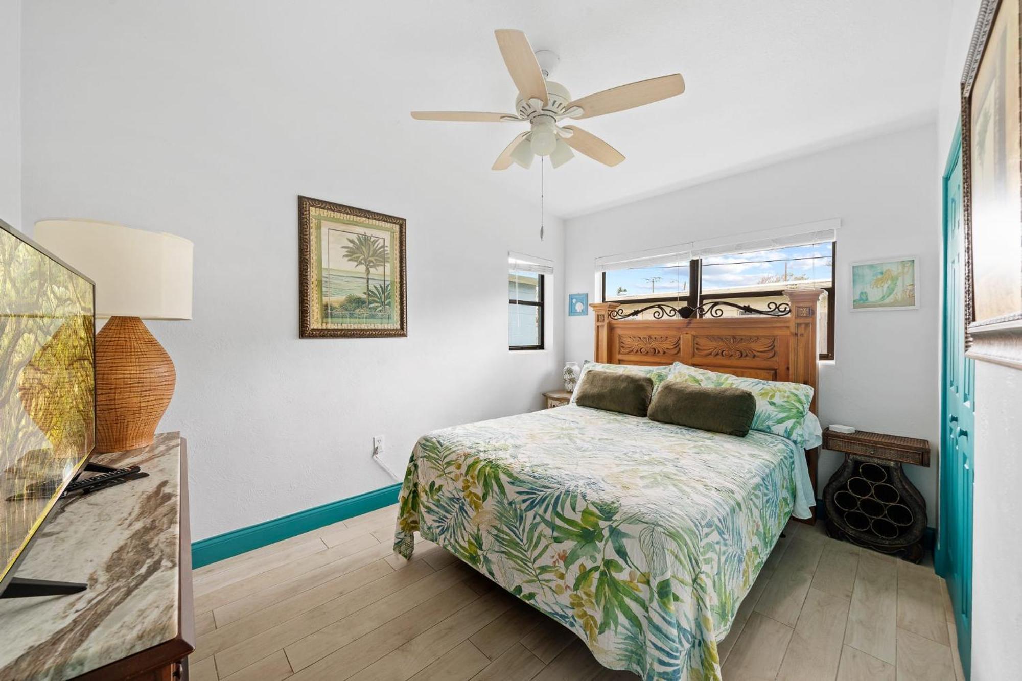Uptown Cottage - Walk To The Beach And Restaurants โคโคบีช ภายนอก รูปภาพ