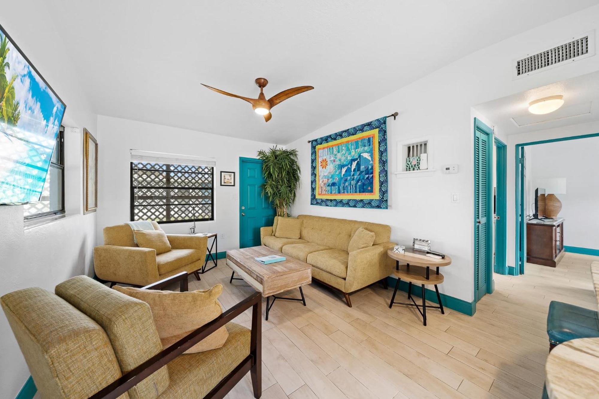 Uptown Cottage - Walk To The Beach And Restaurants โคโคบีช ภายนอก รูปภาพ